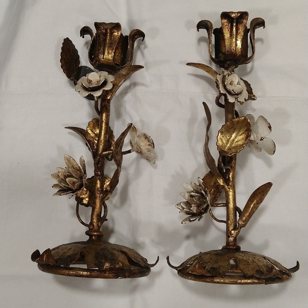 Rare Mid-century Florentine Italian gilt toile pair candlesticks regency
